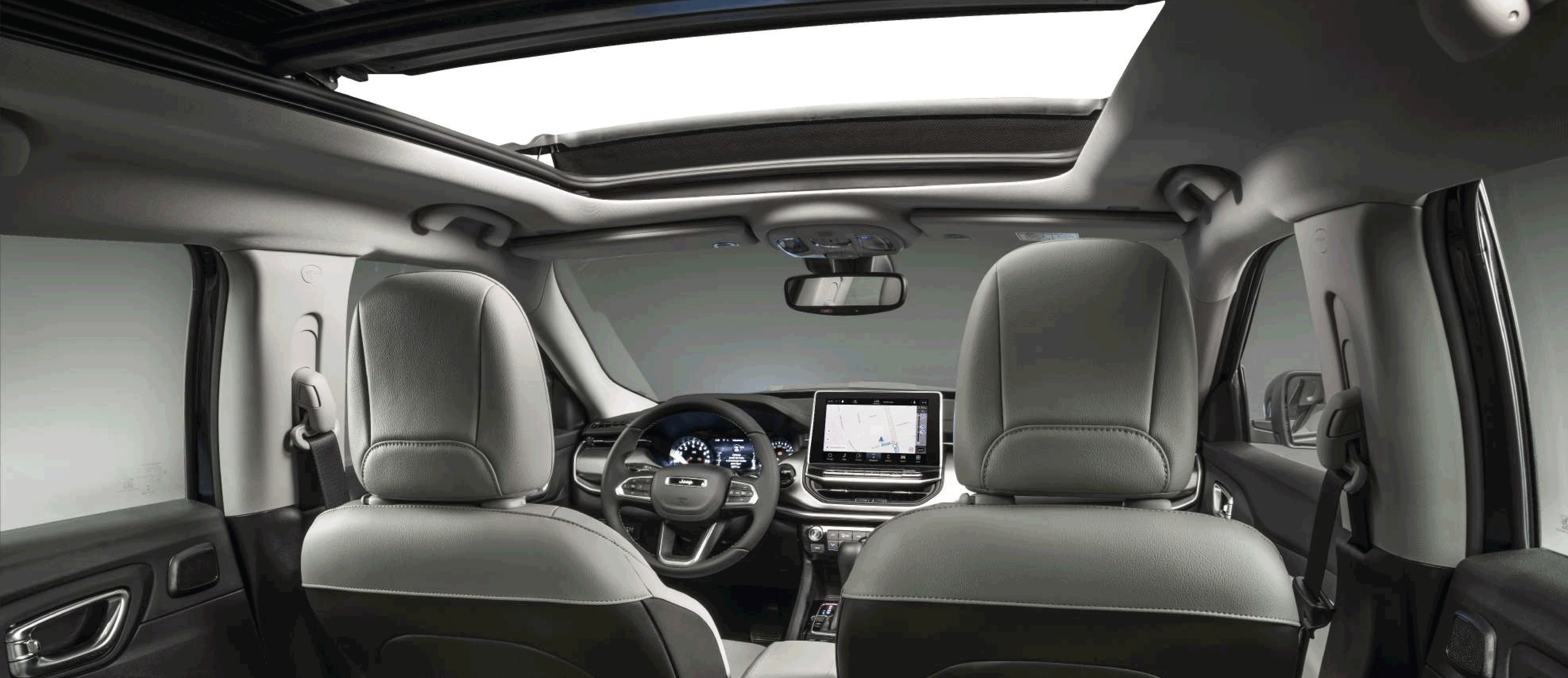 Interior de un Jeep Compass